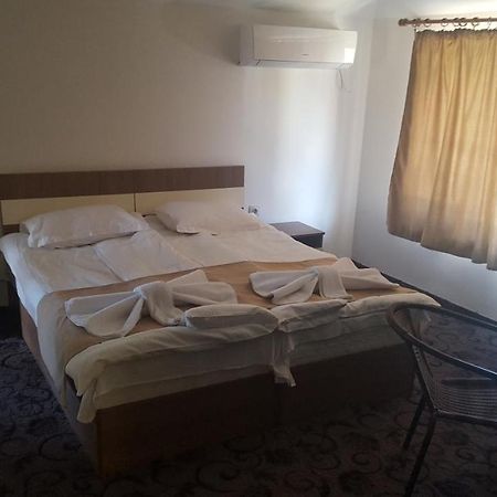 Sirakovata Kushta Hotell Sapareva Banja Eksteriør bilde